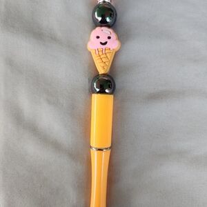 Strawberry Ice Cream Beadable Pen